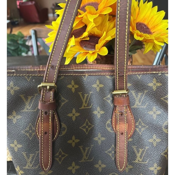 Authentic Louis Vuitton Bucket Bag - Picture 2 of 14